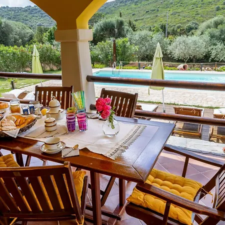 Villa Saige , Piscina Con Idromassaggio *