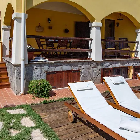 Saige , Piscina Con Idromassaggio *